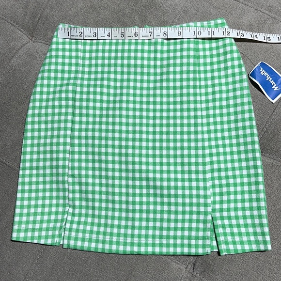 🥰🥰Love on a Hanger Gingham Skirt🥰🥰 - Picture 6 of 8
